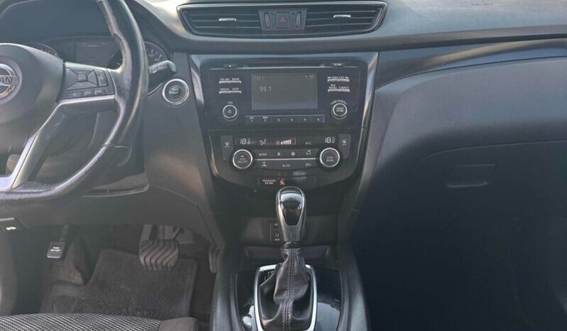 
								2018 Nissan Qashqai SV full									