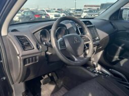 
										2021 Mitsubishi RVR ES full									