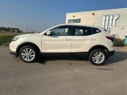
										2018 Nissan Qashqai SV full									