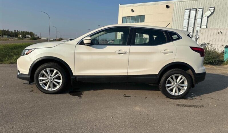 
								2018 Nissan Qashqai SV full									