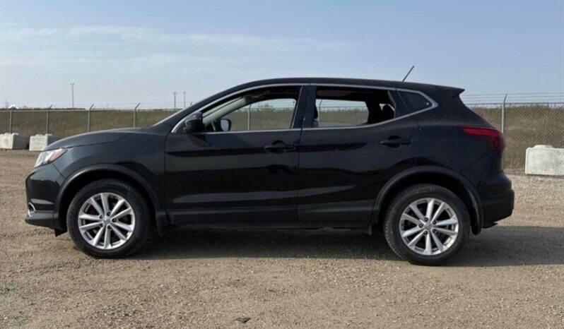 
								2018 Nissan Qashqai SV Sunroof full									