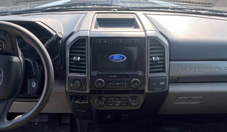 
								2020 Ford F-250 Super Duty XLT full									
