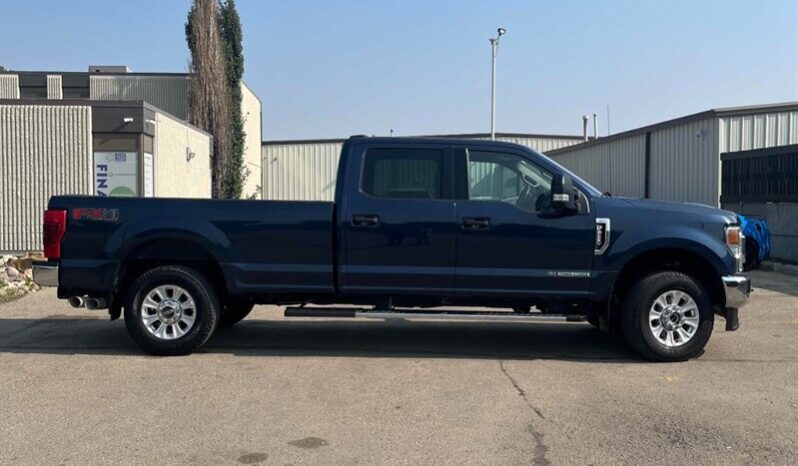 
								2020 Ford F-250 Super Duty XLT full									