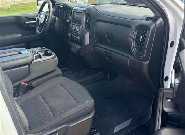 
								2022 Chevrolet Silverado 1500 Work Truck full									