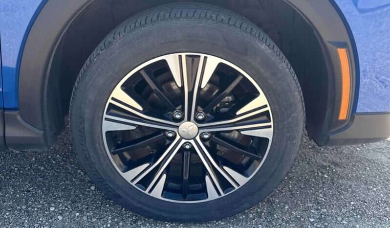 
								2022 Mitsubishi Eclipse Cross ES full									