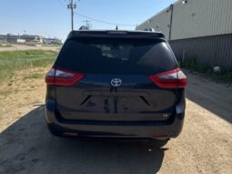 
										2020 Toyota Sienna LE 8-Passenger full									