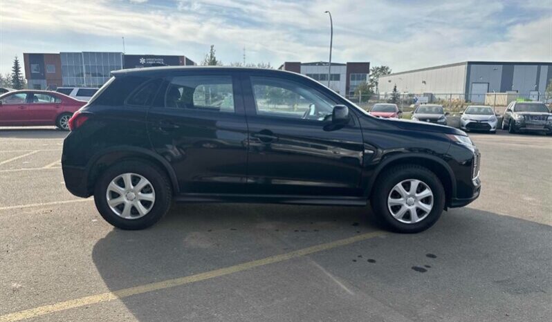 
								2021 Mitsubishi RVR ES full									
