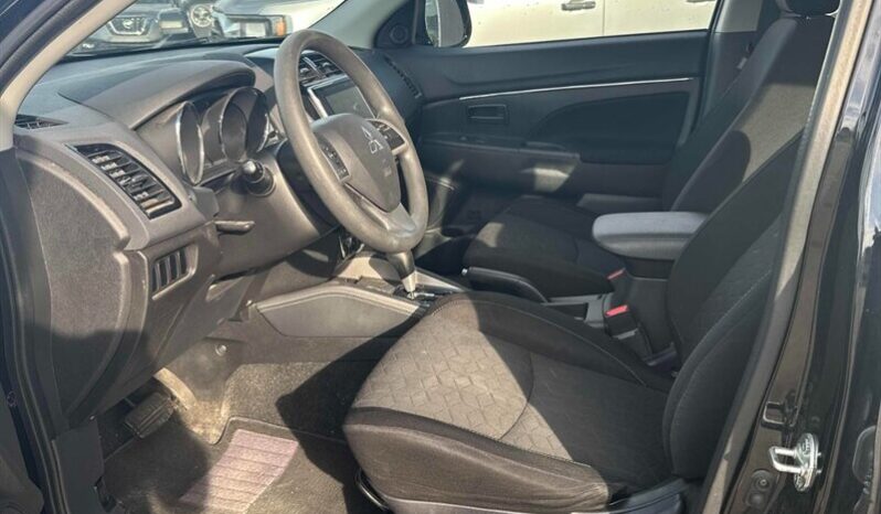 
								2021 Mitsubishi RVR ES full									