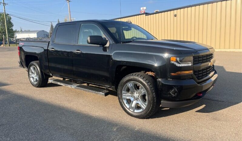 
								2018 Chevrolet Silverado 1500 Custom full									