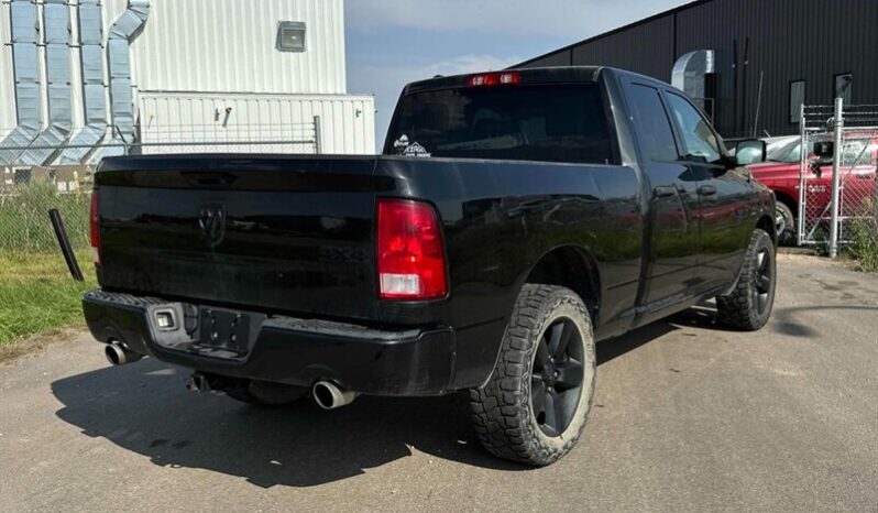 
								2017 RAM 1500 Express full									