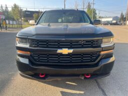 
										2018 Chevrolet Silverado 1500 Custom full									