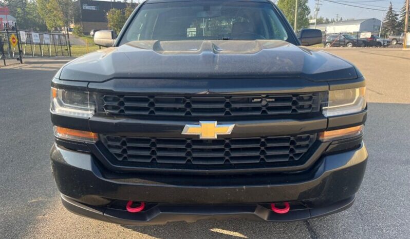 
								2018 Chevrolet Silverado 1500 Custom full									