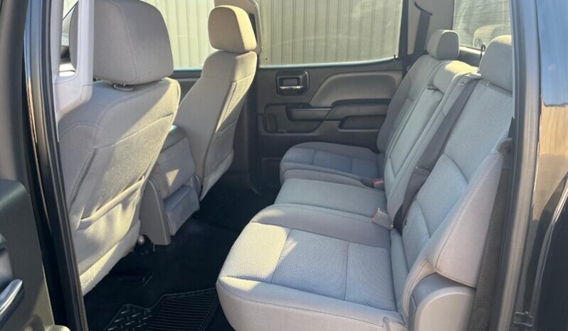 
								2018 Chevrolet Silverado 1500 Custom full									