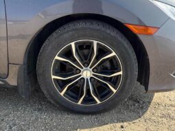 
										2021 Honda Civic LX full									