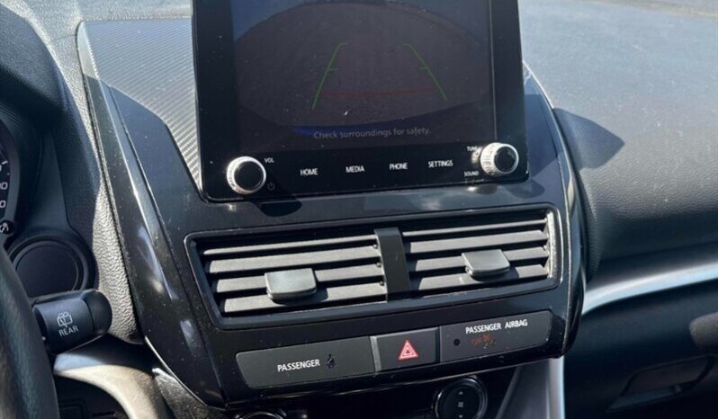 
								2022 Mitsubishi Eclipse Cross ES full									
