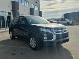 
										2021 Mitsubishi RVR ES full									