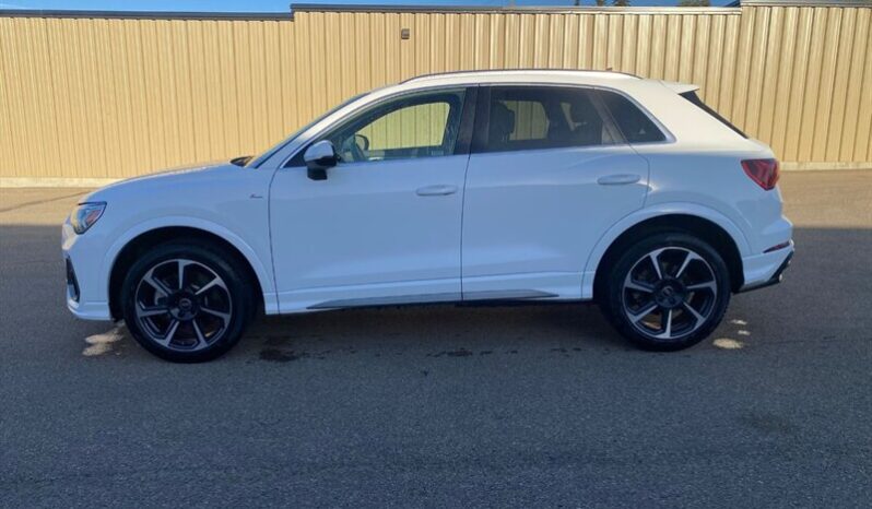 
								2024 Audi Q3 quattro S line Prem Plus 45 TFSI full									