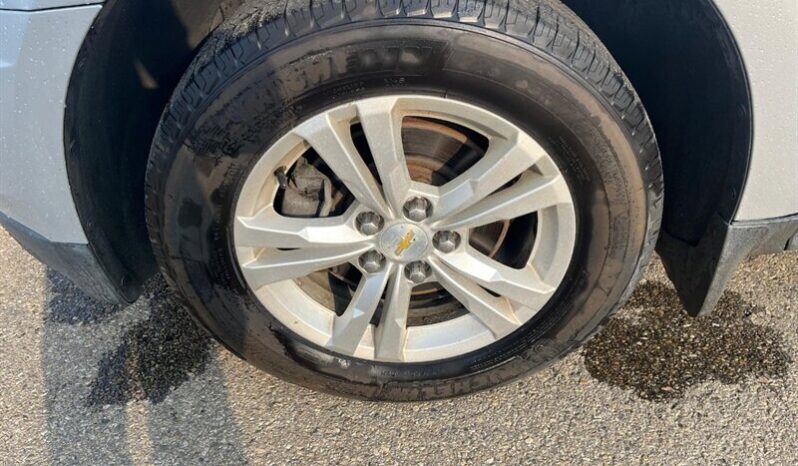 
								2017 Chevrolet Equinox LT full									