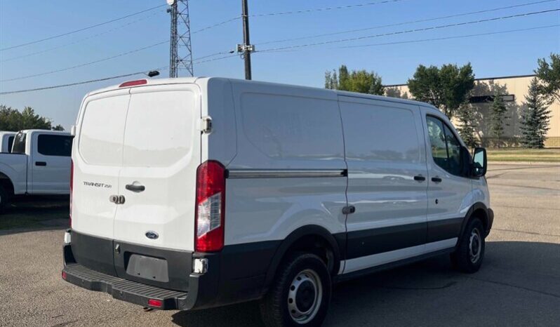 
								2019 Ford Transit T-250 full									
