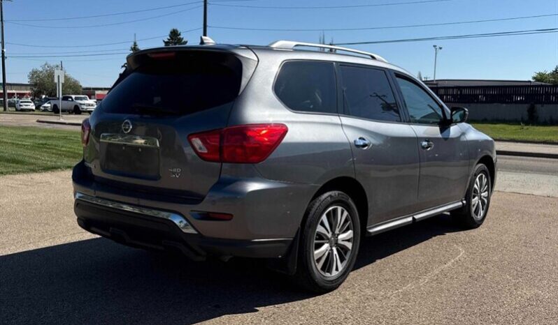 
								2019 Nissan Pathfinder SV full									