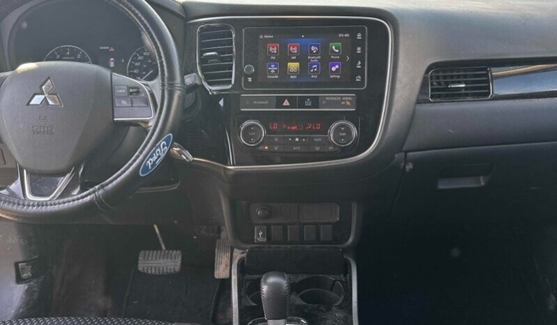 
								2019 Mitsubishi Outlander ES full									