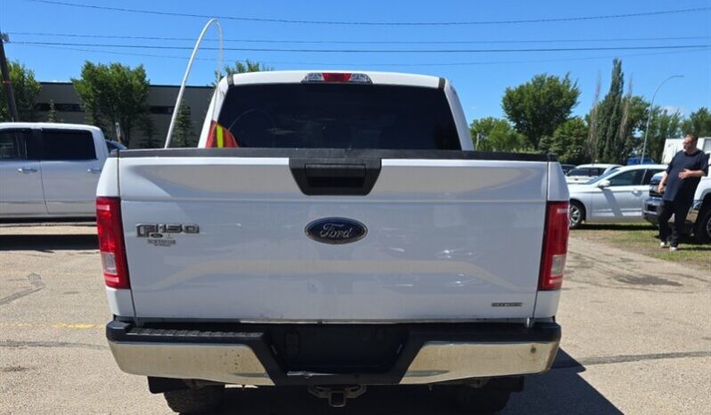 
								2015 Ford F-150 XLT full									