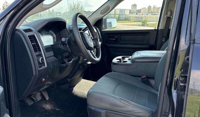 
								2017 RAM 1500 Express full									
