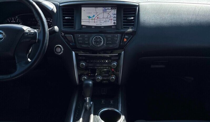 
								2019 Nissan Pathfinder SV full									
