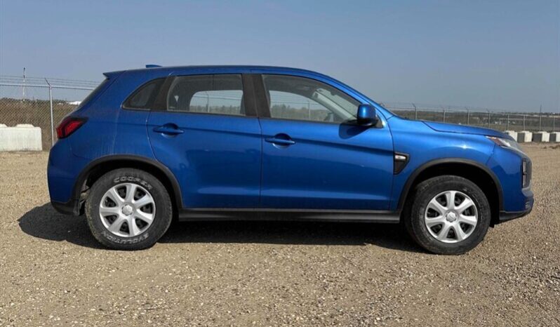 
								2020 Mitsubishi RVR SE AWC full									