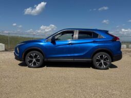 
										2022 Mitsubishi Eclipse Cross ES full									