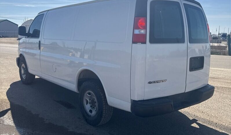 
								2019 Chevrolet Express 2500 full									