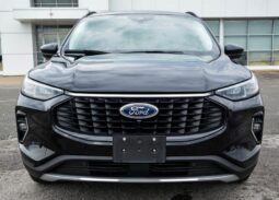 
										2024 Ford Escape Platinum full									