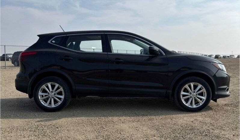
								2018 Nissan Qashqai SV Sunroof full									