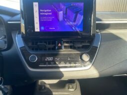 
										2024 Toyota Corolla LE full									