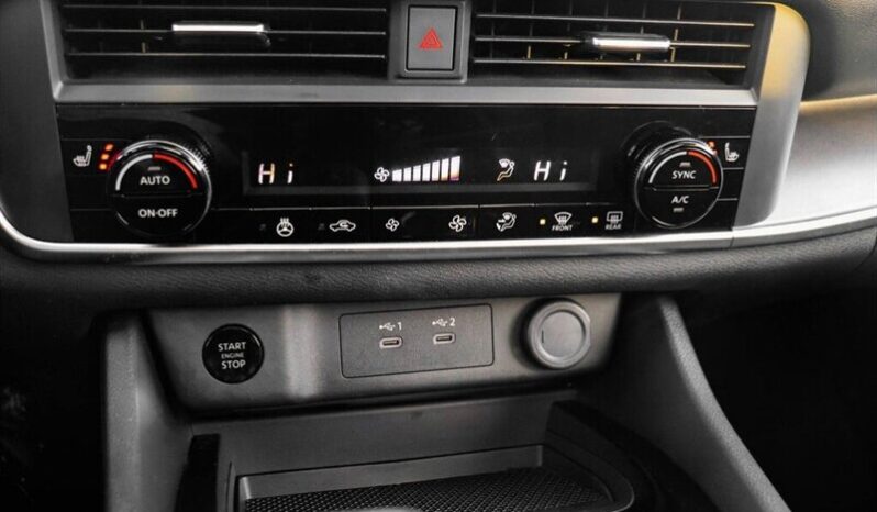 
								2024 Nissan Rogue SV Moonroof full									