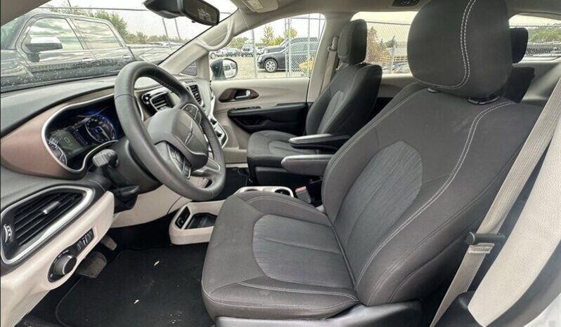 
								2024 Chrysler Grand Caravan SXT full									