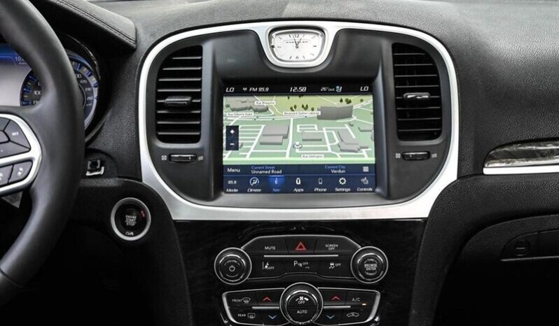 
								2023 Chrysler 300 Series Touring L full									