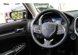 
										2023 Chrysler 300 Series Touring L full									