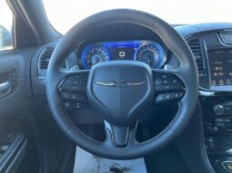 
										2023 Chrysler 300 Series S V6 full									