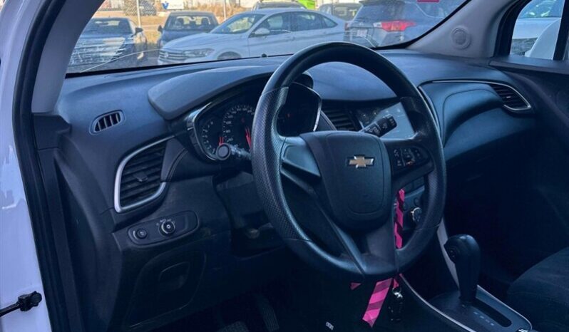 
								2018 Chevrolet Trax LS full									