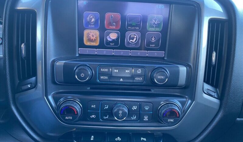 2018 Chevrolet Silverado 1500 LT full