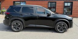 
										2024 Nissan Rogue SV Moonroof full									