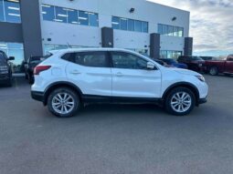 
										2019 Nissan Qashqai SV full									