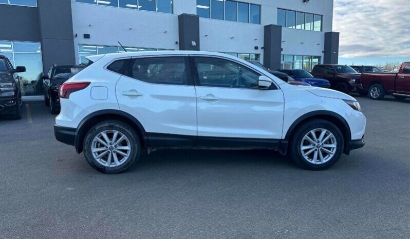 
								2019 Nissan Qashqai SV full									