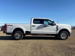 2023 Ford F-250 XLT FX4 full