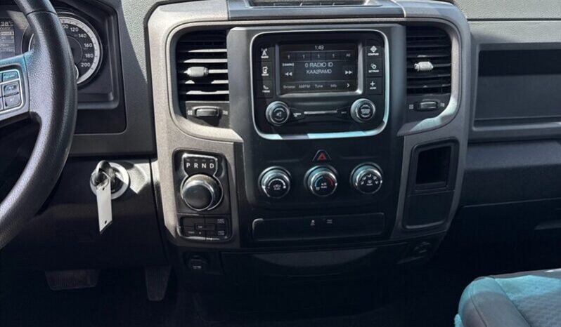 
								2019 RAM 1500 Classic ST full									