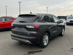 
										2020 Ford Escape SE full									