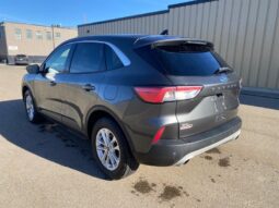 
										2020 Ford Escape SE full									