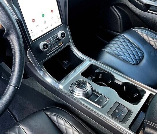 
								2024 Ford Edge Titanium Sunroof full									