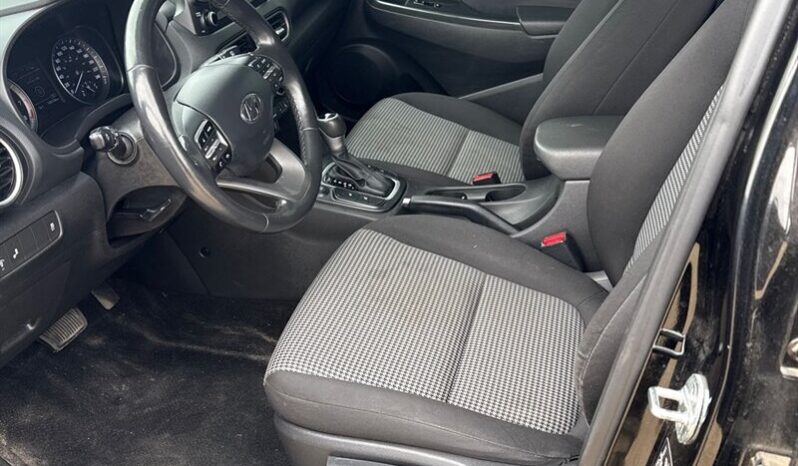 
								2020 Hyundai Kona SEL full									